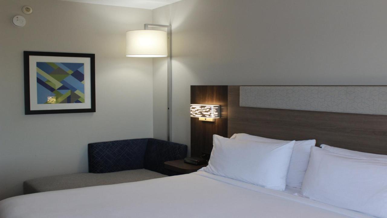 Holiday Inn Express Hotel & Suites Hope Mills-Fayetteville Airport By Ihg Esterno foto