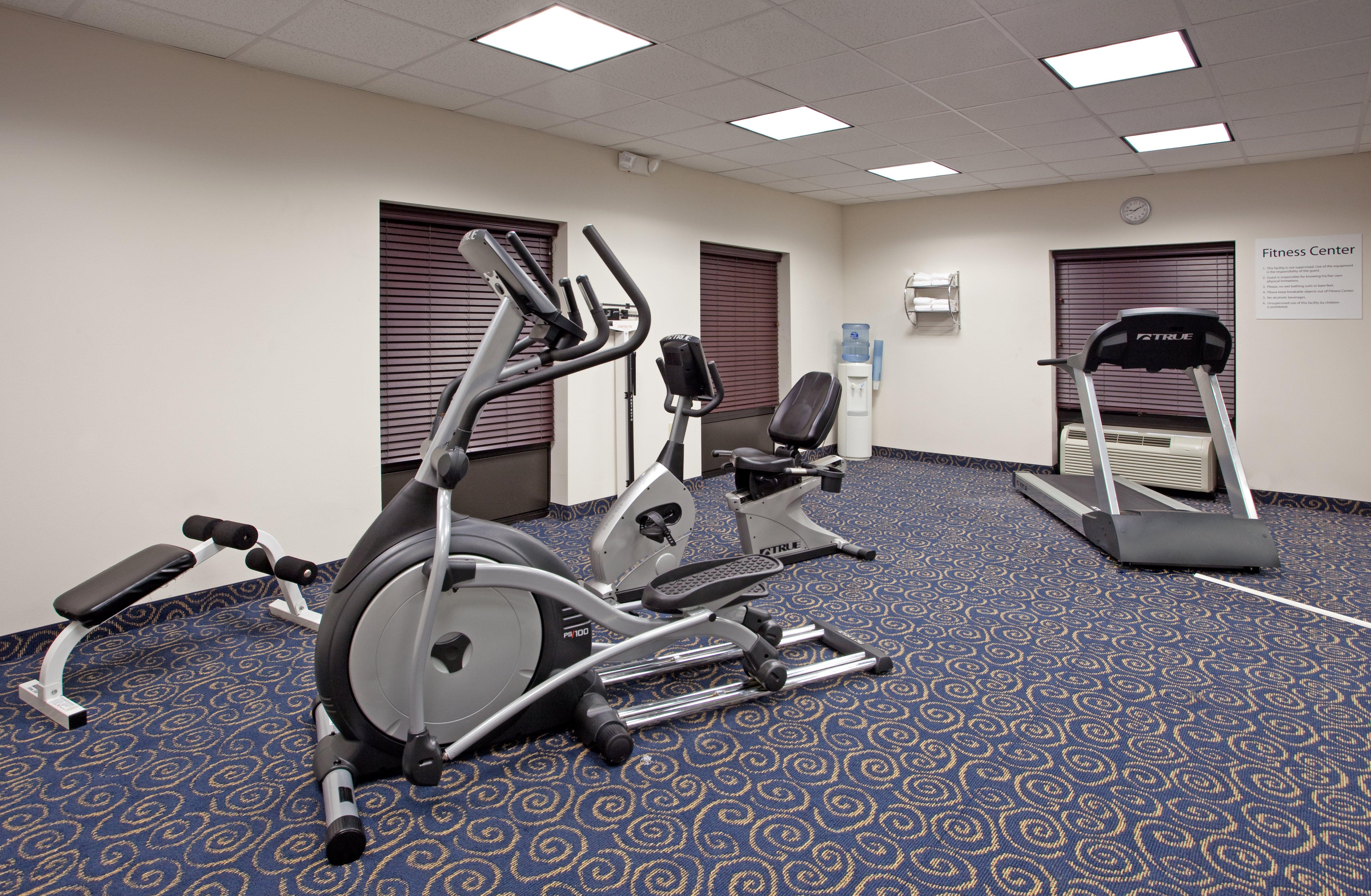 Holiday Inn Express Hotel & Suites Hope Mills-Fayetteville Airport By Ihg Esterno foto