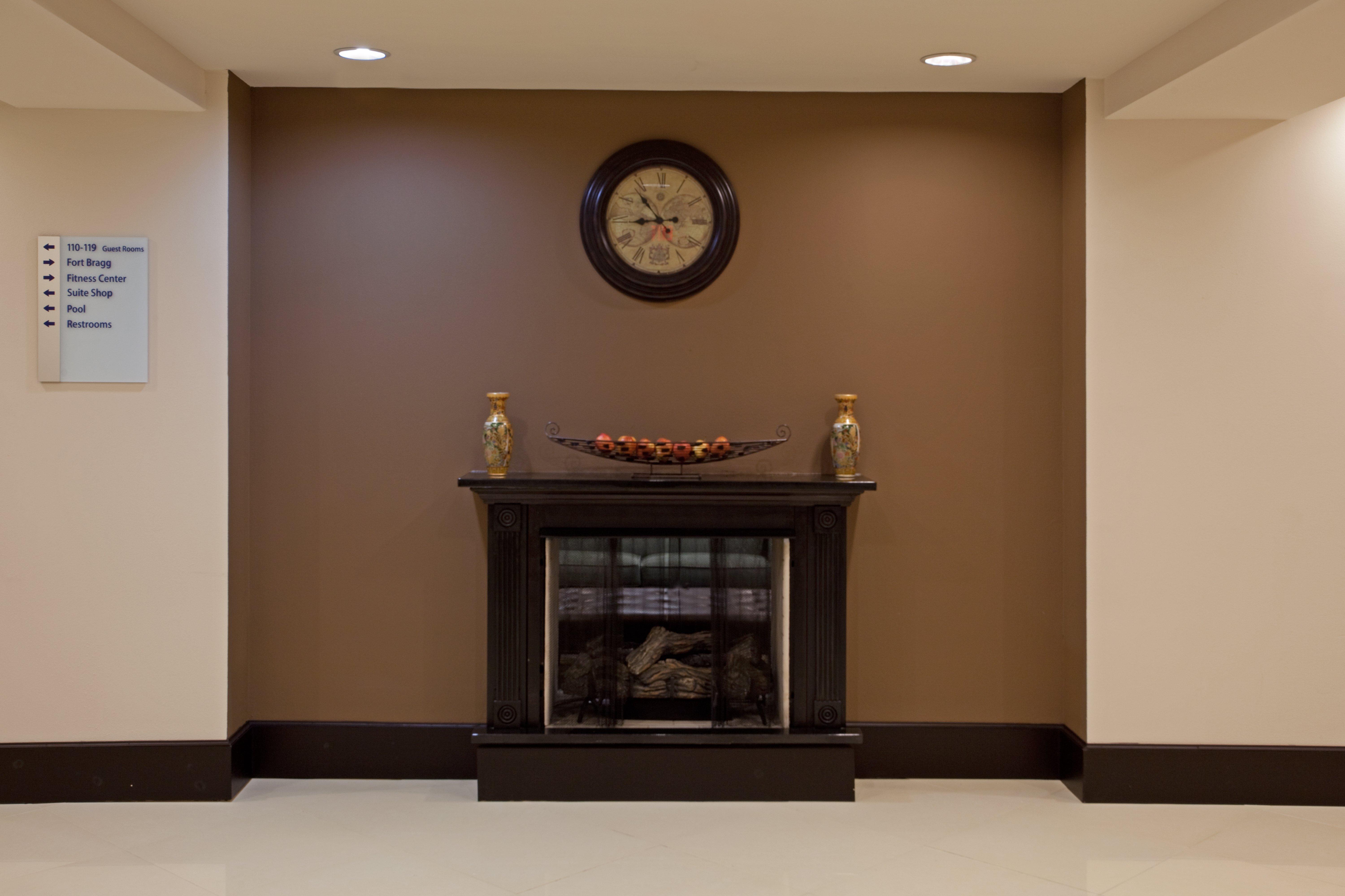 Holiday Inn Express Hotel & Suites Hope Mills-Fayetteville Airport By Ihg Esterno foto