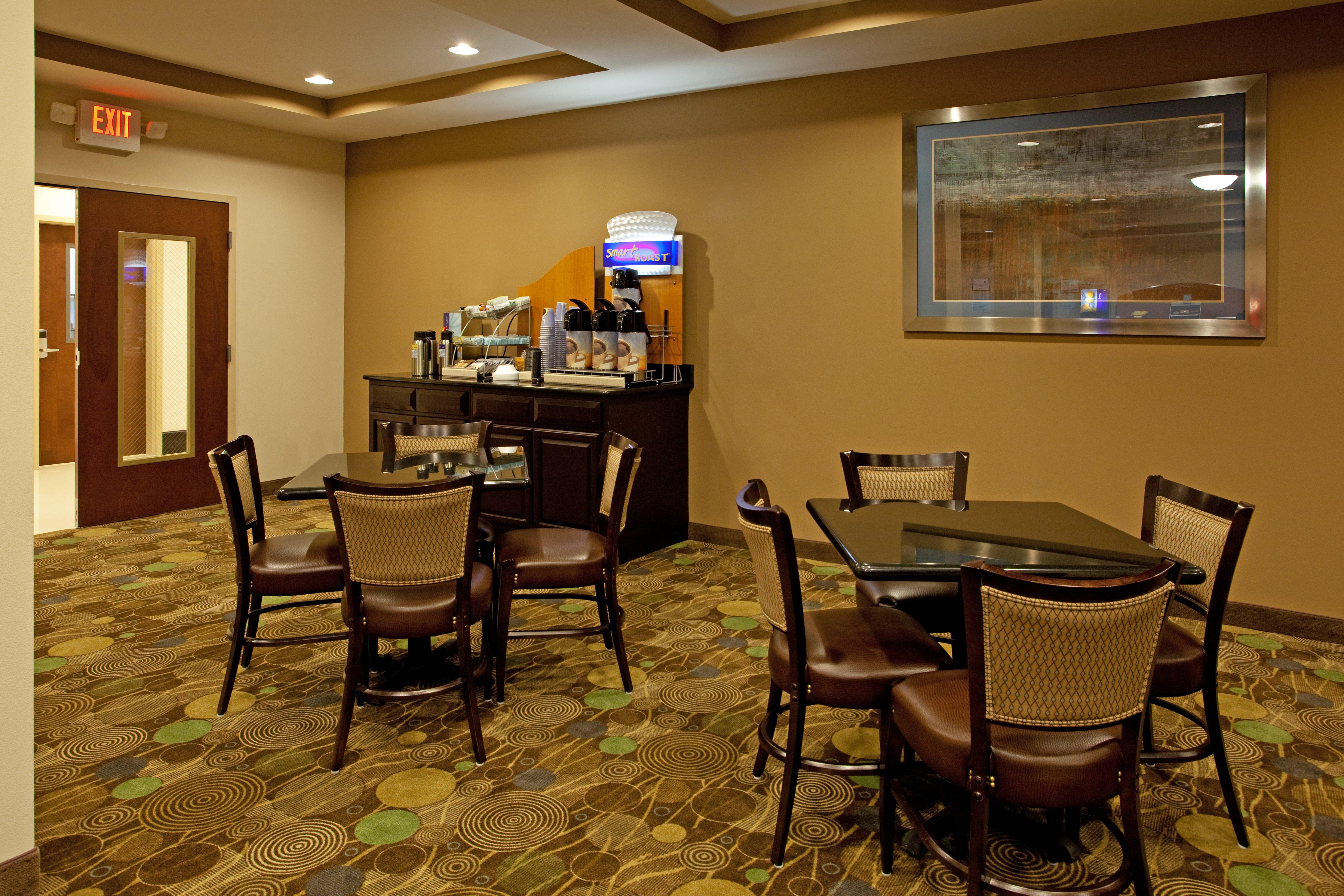 Holiday Inn Express Hotel & Suites Hope Mills-Fayetteville Airport, An Ihg Hotel Esterno foto