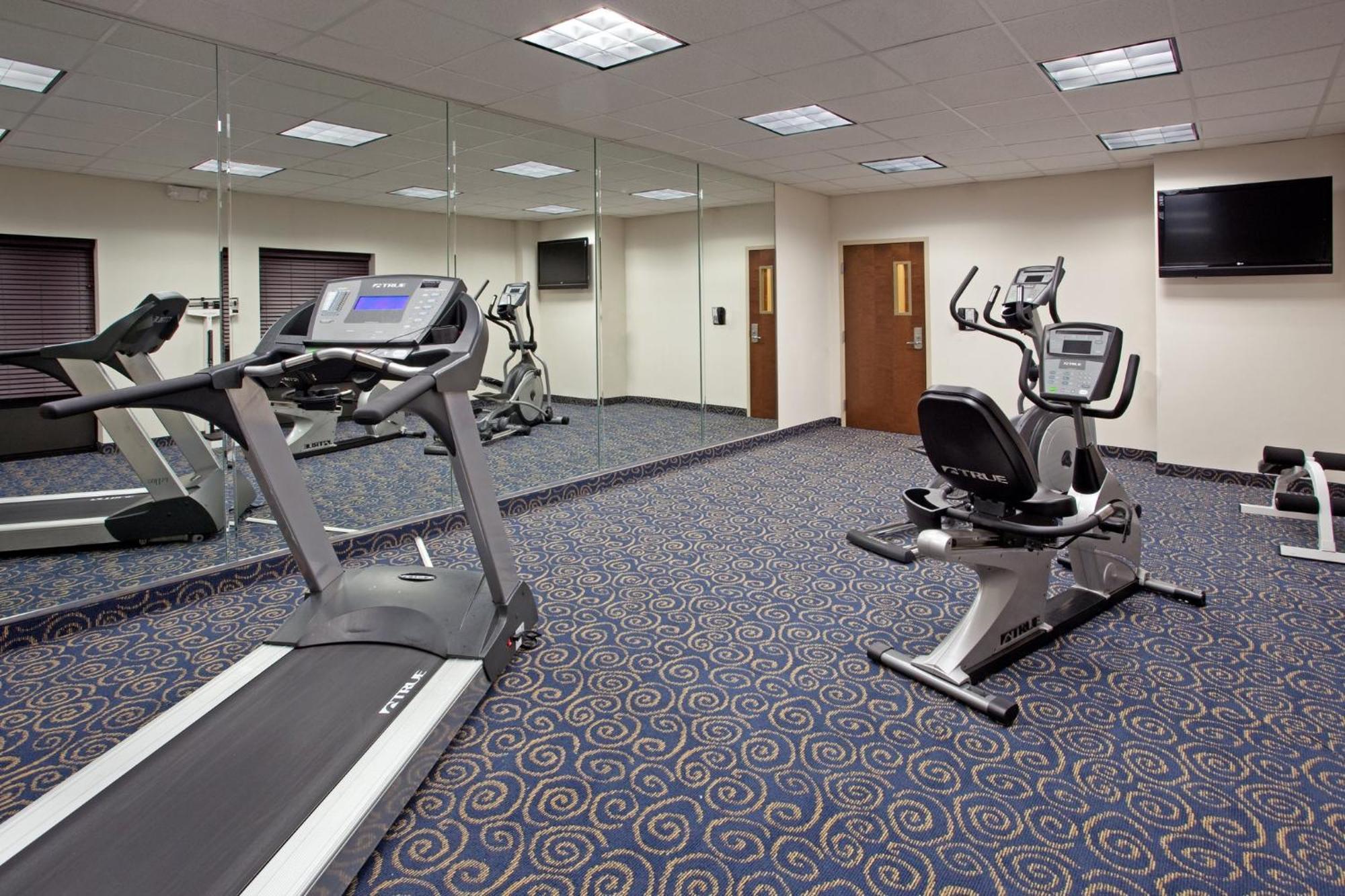 Holiday Inn Express Hotel & Suites Hope Mills-Fayetteville Airport By Ihg Esterno foto