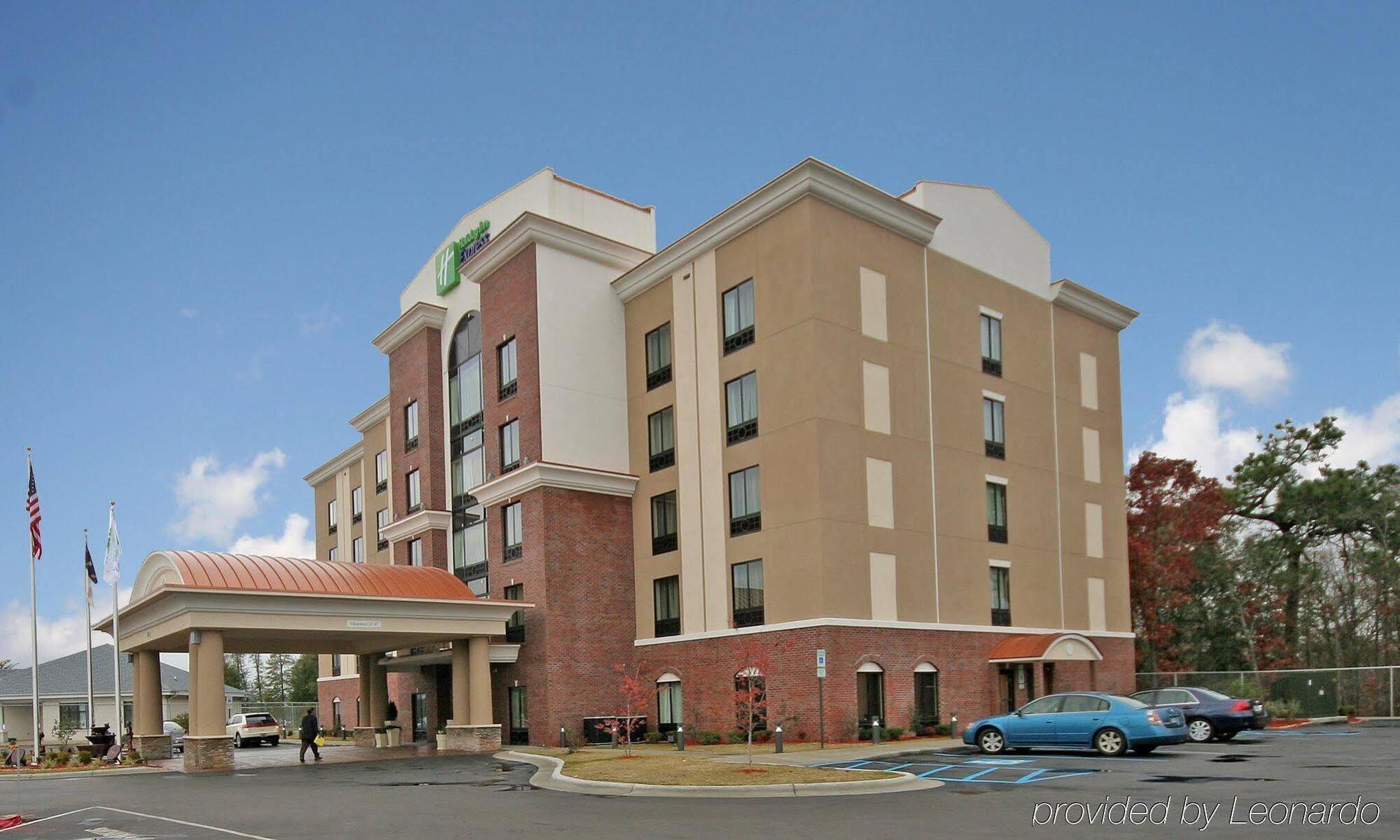 Holiday Inn Express Hotel & Suites Hope Mills-Fayetteville Airport By Ihg Esterno foto